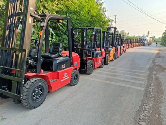 Giá cho thuê xe nâng tại Phúc Bi là bao nhiêu?