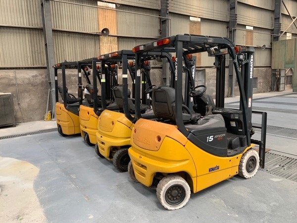 Ở đâu cho thuê xe nâng cũ giá rẻ, chất lượng cao? 1 xe nâng cũ giá rẻ