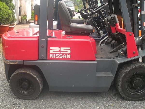 Ở đâu cung cấp giá xe nâng Nissan cạnh tranh, uy tín, đáng tin cậy? 2 giá xe nâng nissan