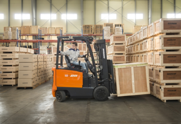 Thuê xe nâng giá rẻ HCM chuyên nghiệp và đáng tin cậy tại Phúc Bi!