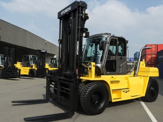 Đối trọng xe nâng – Giải pháp nâng hạ trong ngành công nghiệp 3 Đối trọng xe nâng – Giải pháp nâng hạ trong ngành công nghiệp