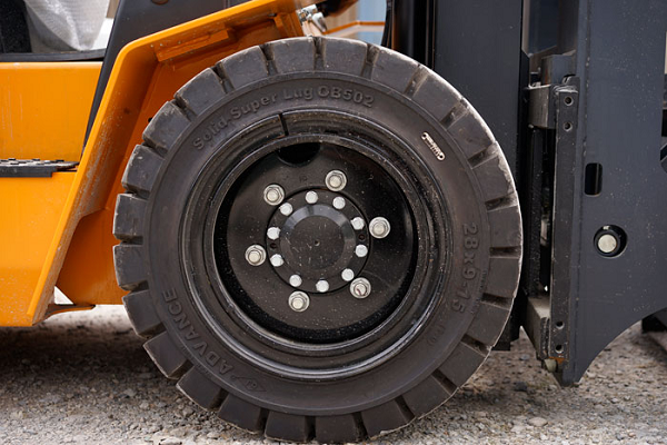 Dịch vụ sửa chữa xe nâng Hồ Chí Minh – Số lượng có đi kèm chất lượng? 5 Dịch vụ sửa chữa xe nâng Hồ Chí Minh – Số lượng có đi kèm chất lượng?