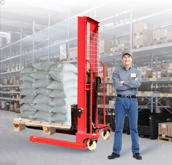 Hướng dẫn sử dụng xe nâng tay đảm bảo an toàn