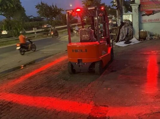 Công dụng của đèn xe nâng – Mua đèn xe nâng ở đâu uy tín chất lượng 2 Đèn xe nâng cảnh báo