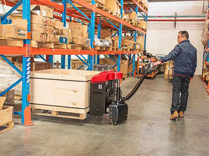 Lợi ích khi sử dụng xe nâng nhỏ mà bạn nên biết 1 Lợi ích của xe nâng nhỏ