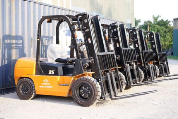 Mua xe nâng uy tín ở đâu? 