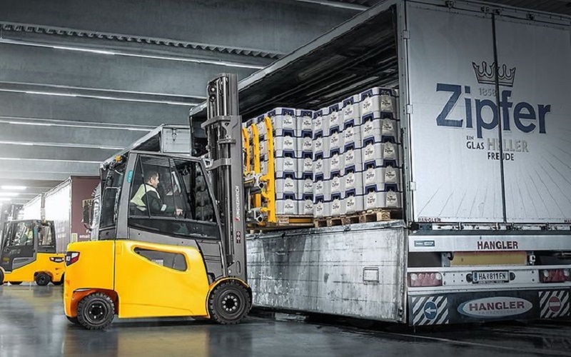 Đơn vị cung cấp xe nâng hàng trong kho uy tín, chất lượng 3 Đơn vị cung cấp xe nâng hàng trong kho uy tín, chất lượng