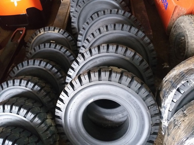 Tìm hiểu về lốp xe nâng Dunlop chất lượng cao 2 Tìm hiểu về lốp xe nâng Dunlop chất lượng cao