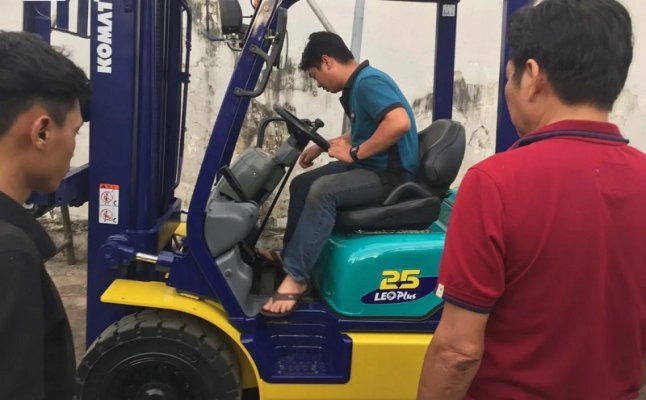 Tìm hiểu quy trình bảo dưỡng xe nâng điện từ A đến Z