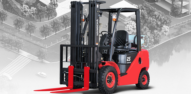 So sánh xe nâng điện và xe nâng dầu từ A đến Z 