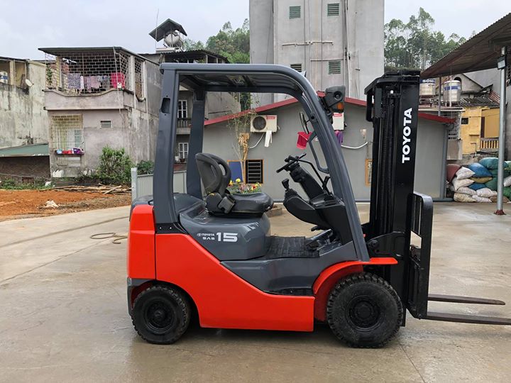 Những lợi ích khi chọn mua xe nâng Toyota chính hãng 1 Những lợi ích khi chọn mua xe nâng Toyota chính hãng