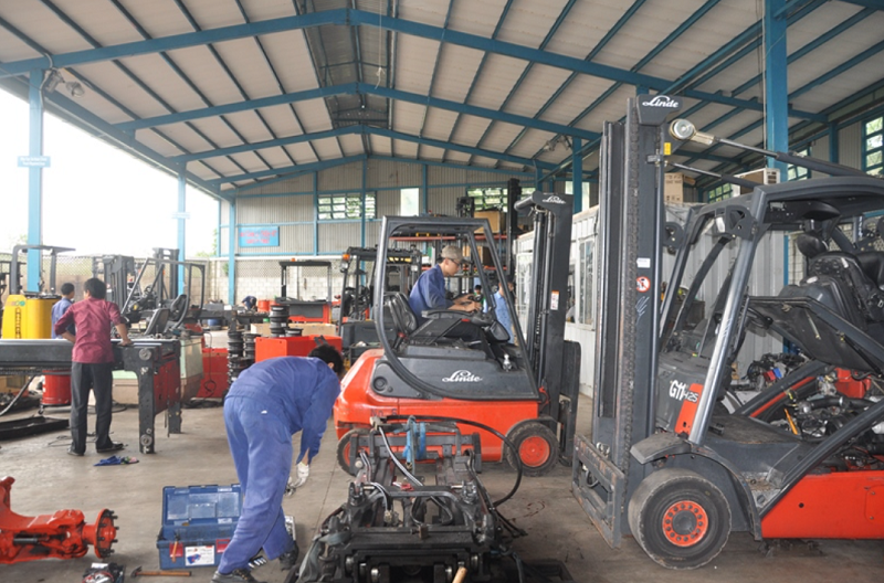 Cần lưu ý gì khi sửa xe nâng hàng? 3 Cần lưu ý gì khi sửa xe nâng hàng?