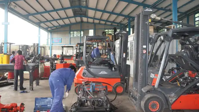 Máy móc thiết bị sửa chữa tiên tiến, hiện đại