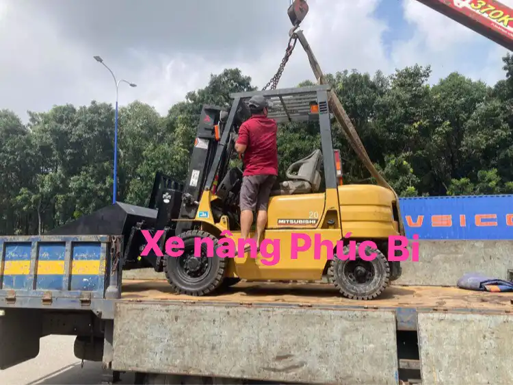 Phúc Bi giao xe nâng