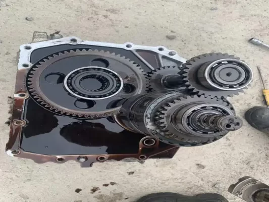 Lưu ý khi sử dụng hộp số xe nâng Komatsu