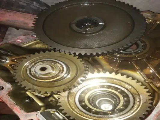 Tại sao nên sử dụng hộp số xe nâng Komatsu?