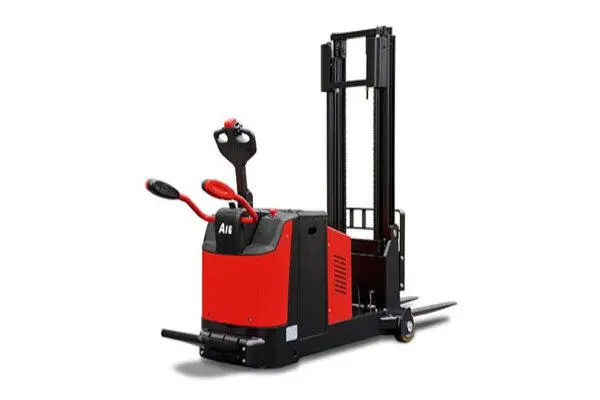 Các Loại Xe Nâng Điện Phổ Biến Hiện Nay 2 Xe nâng điện đối trọng công nghiệp