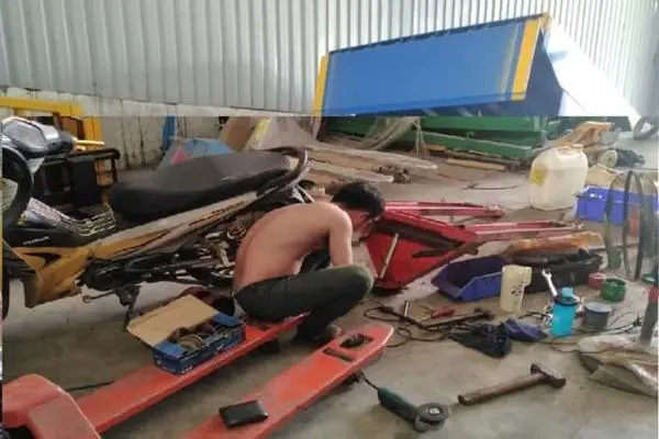 Bảo dưỡng xe nâng tay là gì?