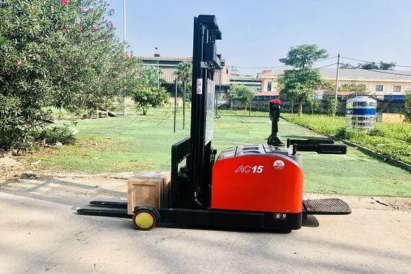 Mua xe nâng tay tại Phúc Bi – Lựa chọn chính hãng và chất lượng