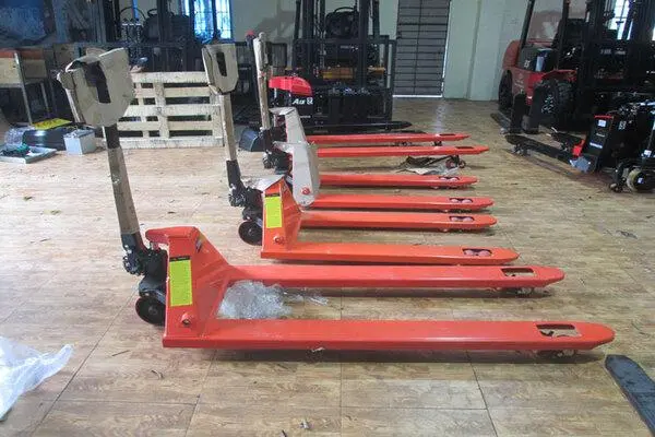 Các loại xe nâng tay tại Phúc Bi