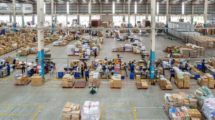 Quyết Định Chọn Xe Nâng Tay Phù Hợp Với Công Việc Của Bạn