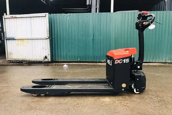 Lợi ích của xe nâng tay trong quá trình sản xuất