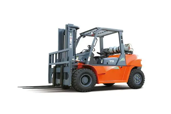 Kinh Nghiệm Chia Sẻ: Khi Nào Cần Sử Dụng Xe Nâng Tay? 4 Xe nâng ty chạy bằng nhiên liệu