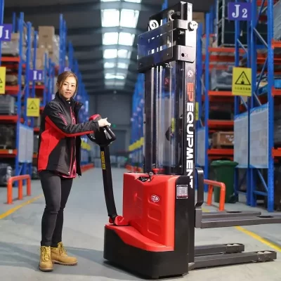 Xe Nâng Điện Công Nghiệp - Giải Pháp Hoàn Hảo Cho Hiệu Suất Làm Việc Cao 5 Xe Nâng Điện Pallet