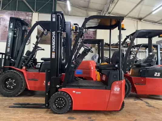 Xe nâng điện mini cho xưởng nhỏ chính hãng: Giải pháp tối ưu cho ngành nhựa và cơ khí 2 Tại sao nên chọn xe nâng điện mini chính hãng cho xưởng nhỏ?