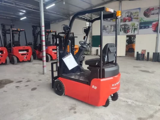 Tìm xe nâng nhỏ chạy điện uy tín: Đừng bỏ qua 5 tiêu chí chủ kho cần biết