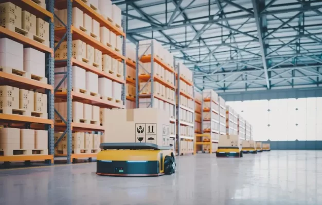 So sánh xe nâng điện và xe nâng dầu trong xưởng bao bì – Đâu là lựa chọn kinh tế lâu dài? 4 Hiệu quả vận hành trong kho thành phẩm bao bì